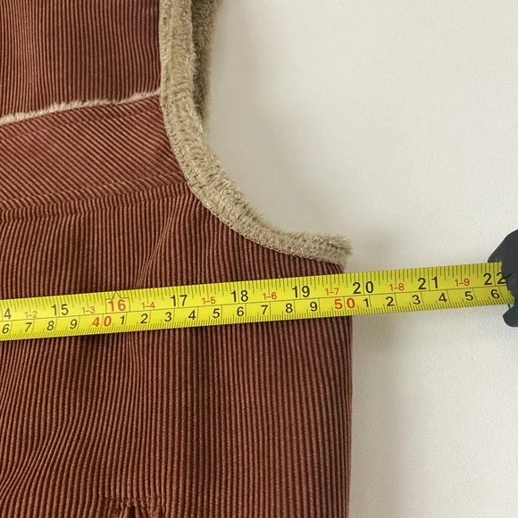 Woolrich Vest Womens M Corduroy Zip Faux Fur Lined Pockets Cinnamon color VTG? - Picture 9 of 11